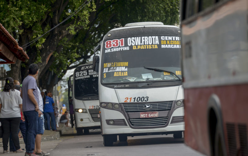 Ônibus