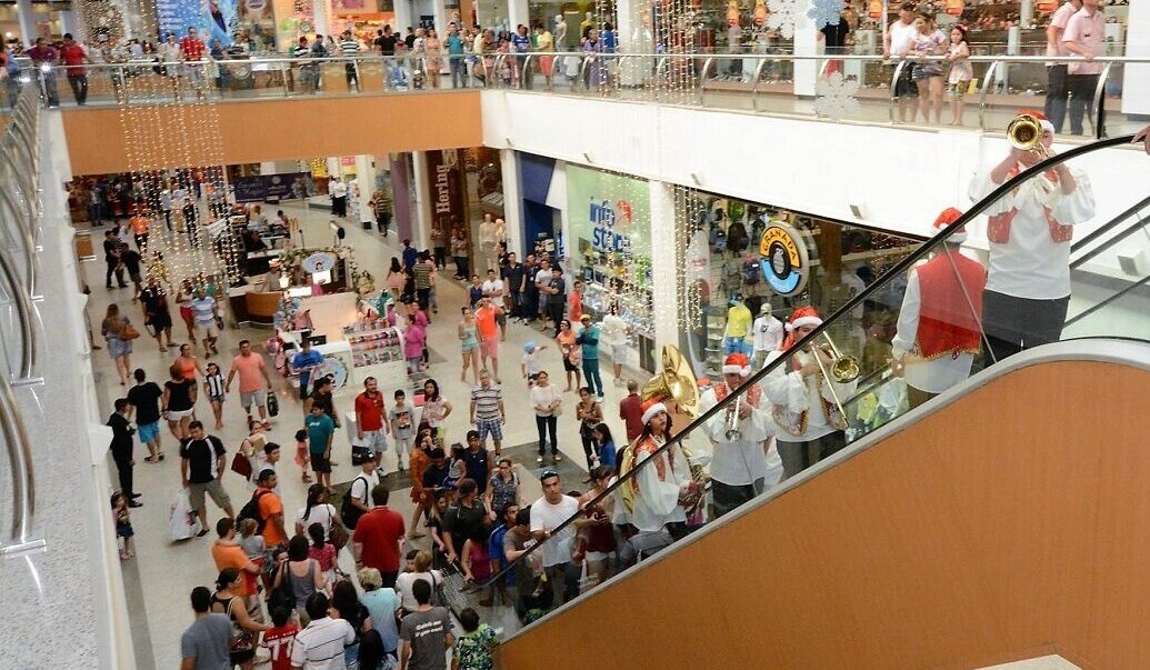 Coronavírus faz Amazonas Shopping e Manauara suspenderem atividades
