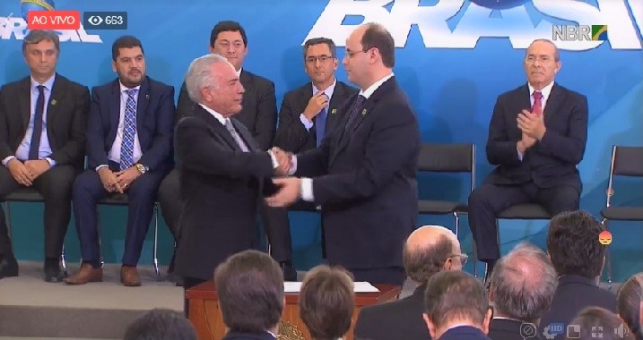 educação Rossieli posse