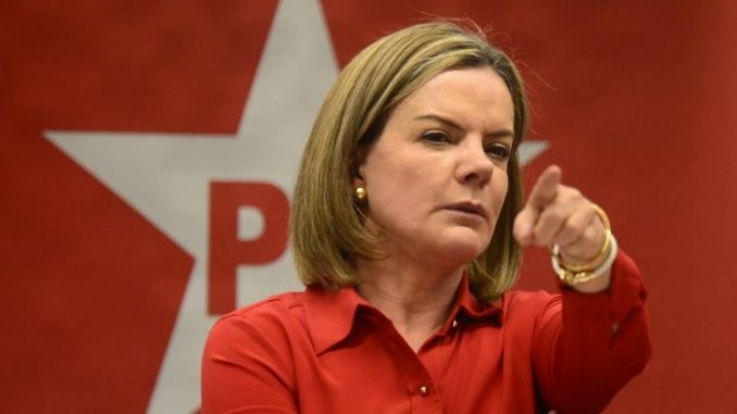 WhatsApp desativa contas do PT e partido acusa retaliação
