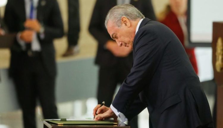 DECRETO LIBERA PRESAS FAMILIA TEMER