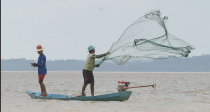 Pescadores do AM, AC e RO terão R$ 200 milhões para enfrentar seca