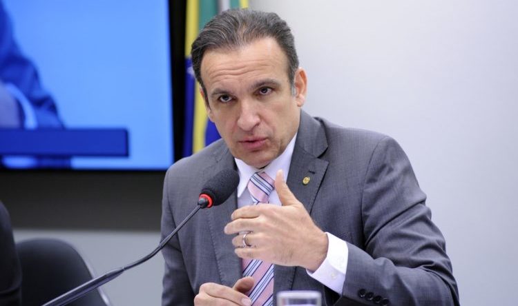 INDUSTRIA INFRACOES TRANSITO CAMARA HUGO LEAL MARIANA CARVALHO
