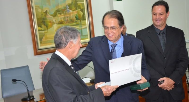 ADVOGADO ASSUME MINISTERIO TRABALHO