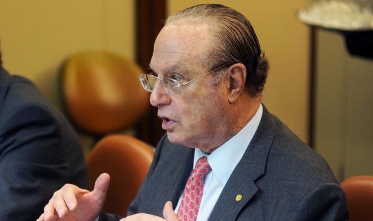 MESA CAMARA CASSA MALUF