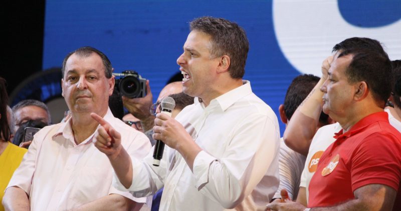 Arthur Bisneto, vice de Omar