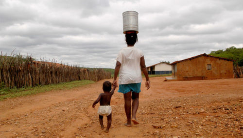 CRIANCAS POBREZA NORDESTE UNICEF