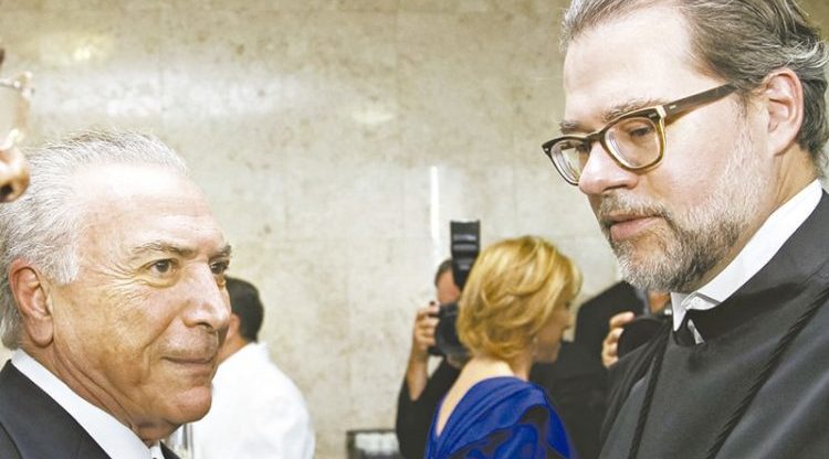 TEMER TROCA REAJUSTE JUIZES