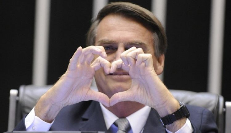 MAIORIA ABSOLVE BOLSONARO RACISMO