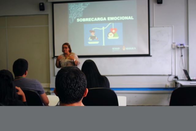 Em evento, Semad esclarece estagiários sobre estresse no trabalho