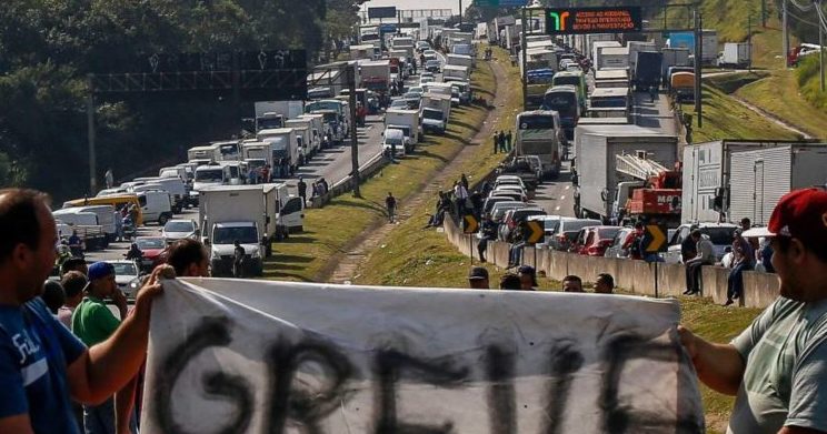 GREVE CAMINHONEIROS ENGANADOS