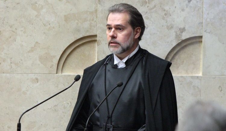 DIAS TOFFOLI ASSUME SUPREMA