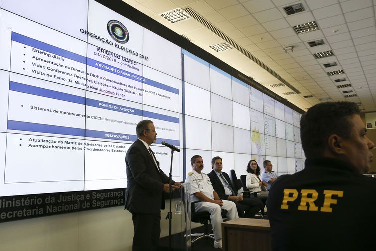 O ministro da Segurança Pública, Raul Jungmann, abre as ações do Centro Integrado de Comando e Controle (CICCN) da Secretaria Nacional de Segurança Pública (Senasp)