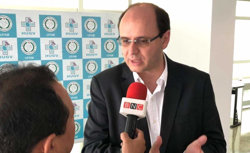 Rossieli lança livro "Em Defesa da Educação"