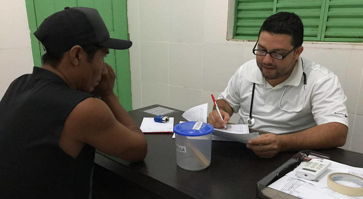 Médicos cubanos na tribo Munduruku