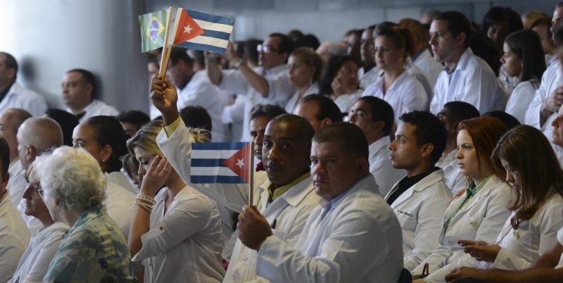 Mais Médicos ganha sobrevida após medida do Congresso Nacional
