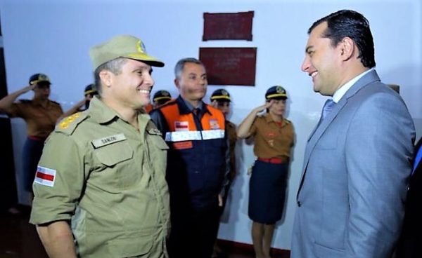 Corpo de Bombeiros comandante