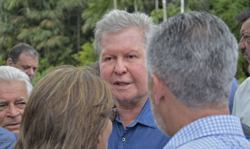 Prefeito Arthur neto - Semcom