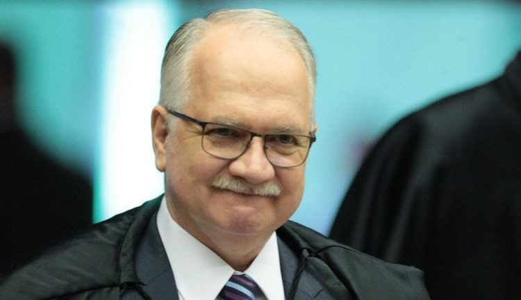 Ministron Fachin nega pedido de suspensão do processo