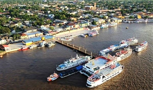 Porto de Parintins 1