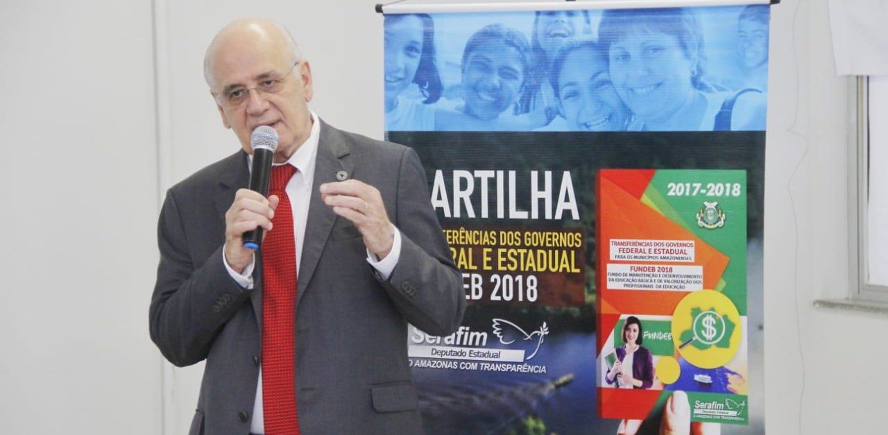 Serafim lança cartilha do Fundeb