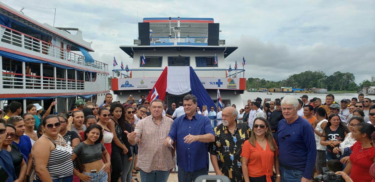 Átila entrega UBS fluvial em Carauari
