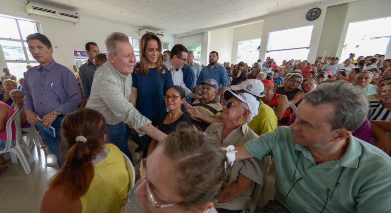 Arthur einicia regularização de terras