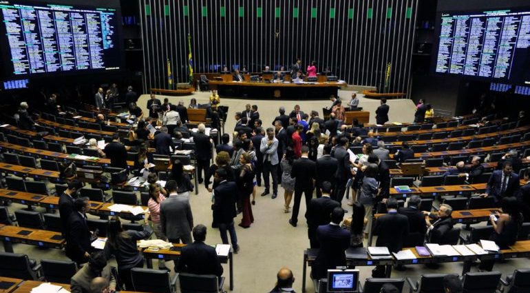 emendas, parlamentares, livres, estados, municípios