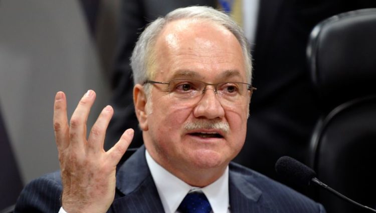 Fachin põe plenário para resolver "operação das fake news" da PF