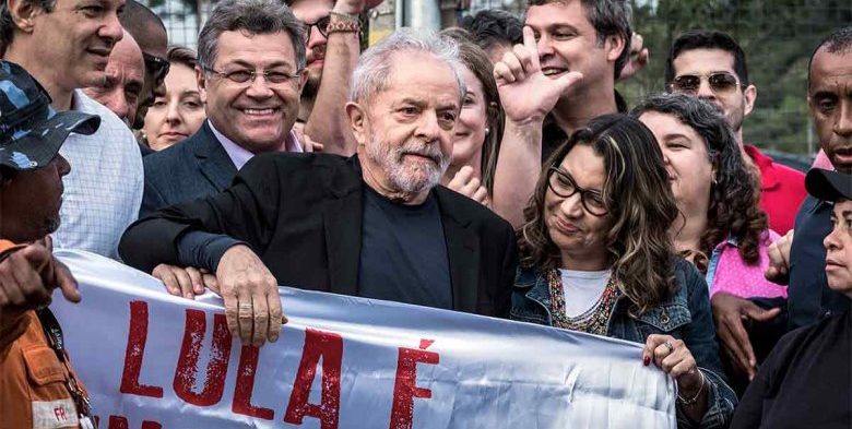 lula, livre, pais, ponta, cabeca, nyt