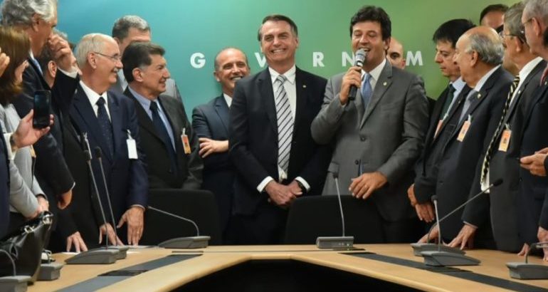 governar, bolsonaro, reprovar, brasileiros, ibope, cni