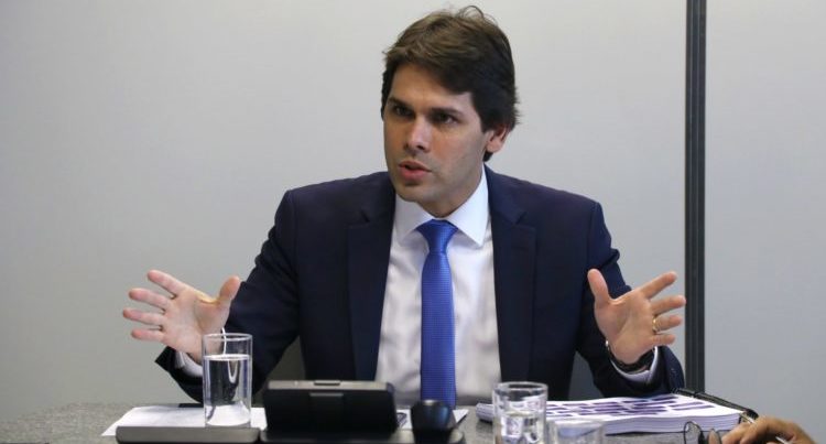 servidores, altos, salarios, inss, beneficio, bpc