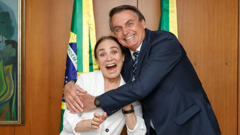 Regina Duarte deve se retratar
