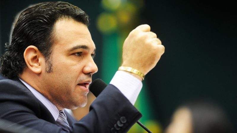 podemos, expulsa, marco, feliciano