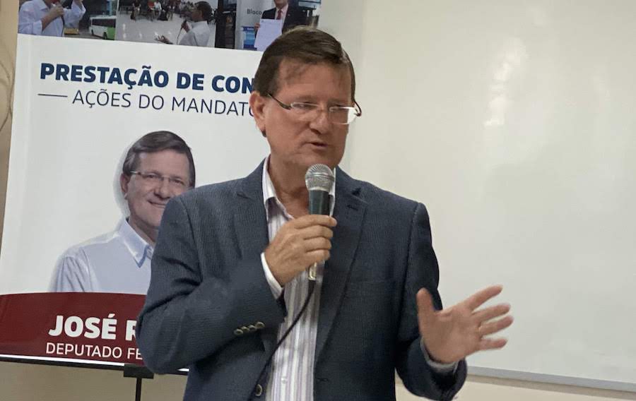José Ricardo propõem unidade da sigla e PT adia escolha para quarta
