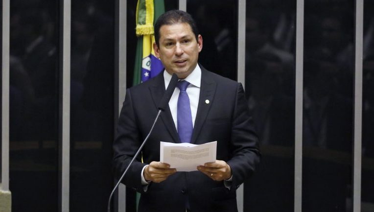 Baleia Rossi e Ramos despontam como nomes fortes para suceder a Maia