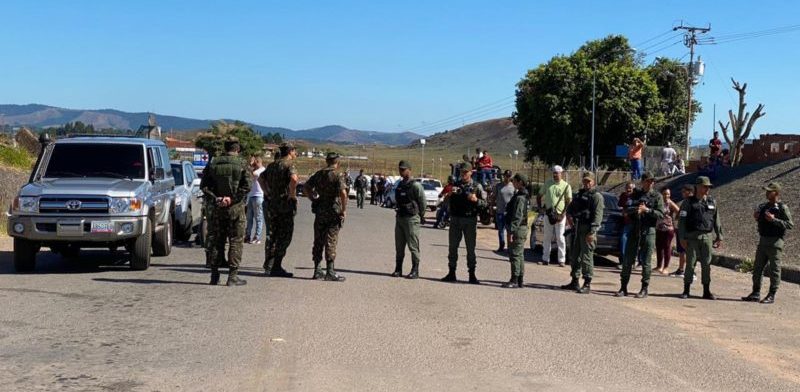 venezuelanos, pacaraima, protestos
