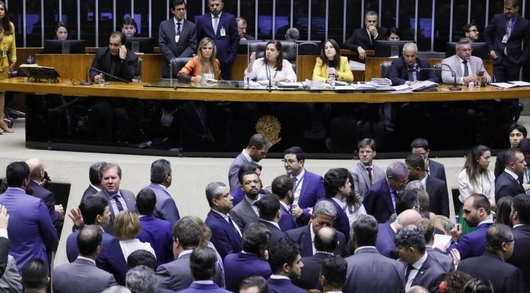 Maioria, congresso, bpc, orcamento