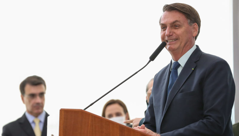 Bolsonaro criticar isolamento social