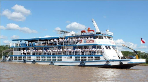 Adjuto propõe ao Senai fazer do Samaúma barco-hospital no interior