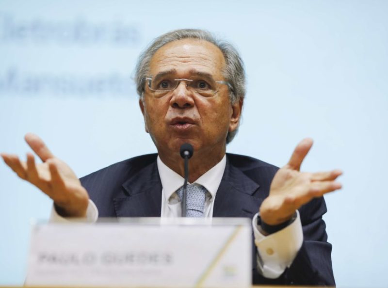 Governo federal renova contrato milionário de construtora inidônea