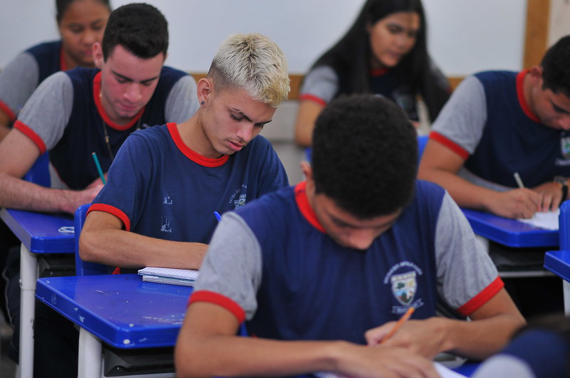 Seduc orienta estudantes para mudanças no calendário do Enem