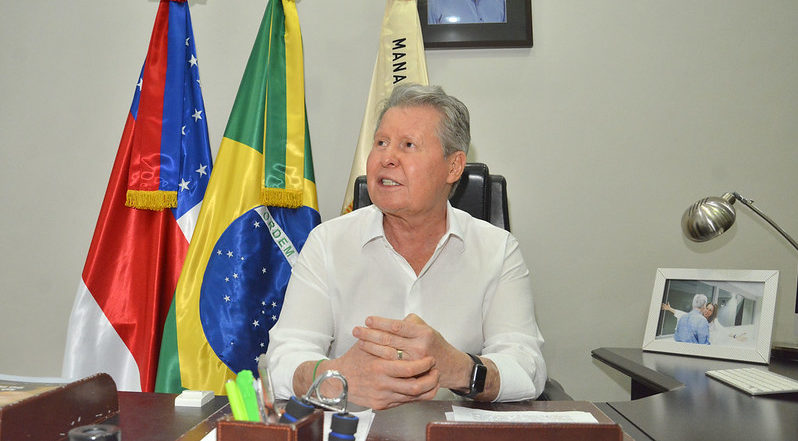 Arthur pede ajuda a países ricos