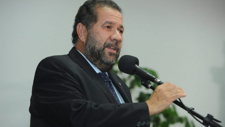 carlos, lupi, justica, ato, bolsonaro