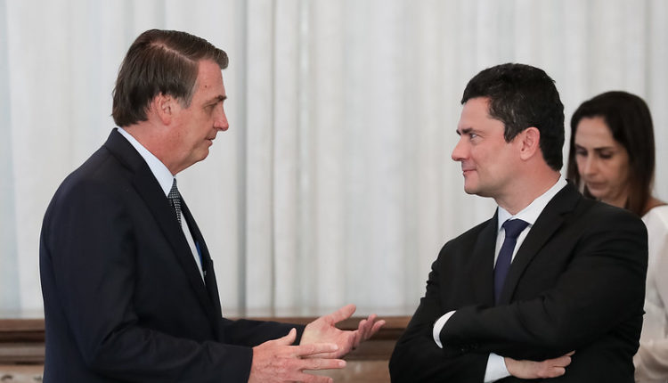 Moro, tá decidido. Valeixo sai", disse Bolsonaro antes da reunião do vídeo