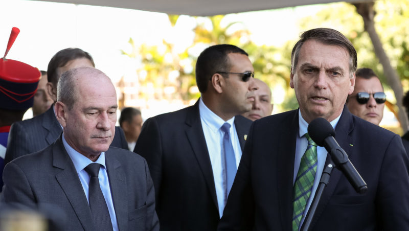 Bolsonaro ministro-general