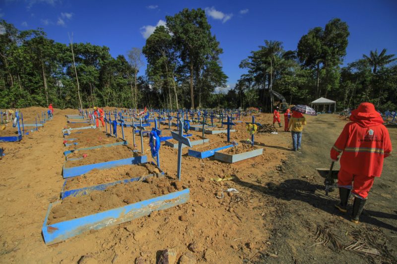 Enterros em Manaus voltam aos índices de antes do coronavírus