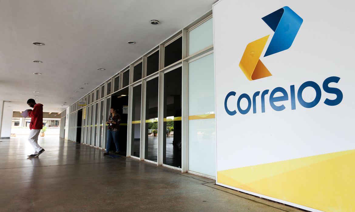 Greve dos funcionários dos Correios preocupa governo federal