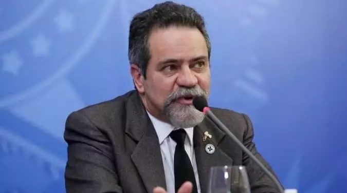 secretario, cloroquina, desacelera, pandemia