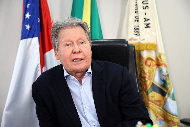Arthur destaca equilíbrio fiscal e investimentos no balanço de oito anos